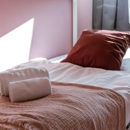 Huswell - Bright With 2 Terraces Close To Lejlighed